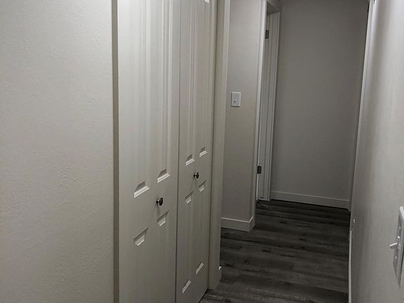 2nd image of 4892-4 W Clark St #4892-4