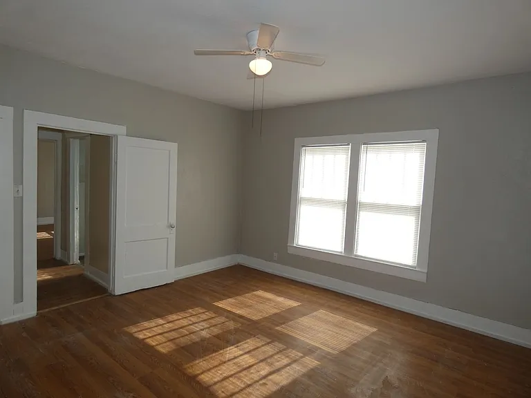 1436 E North 10th St — Photo 4