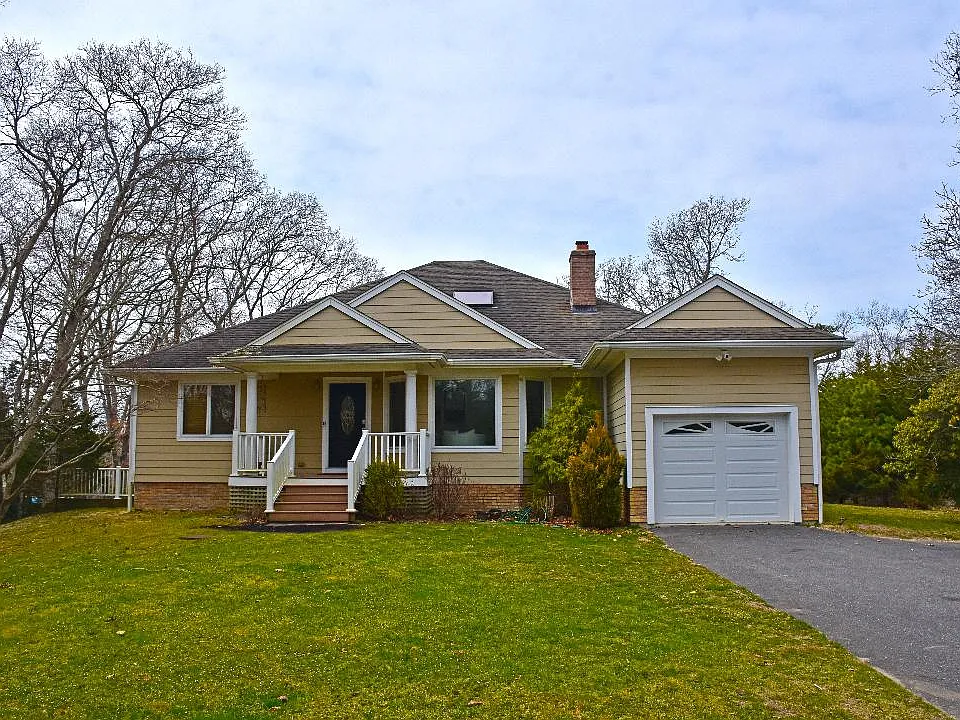 49 Old Main Rd