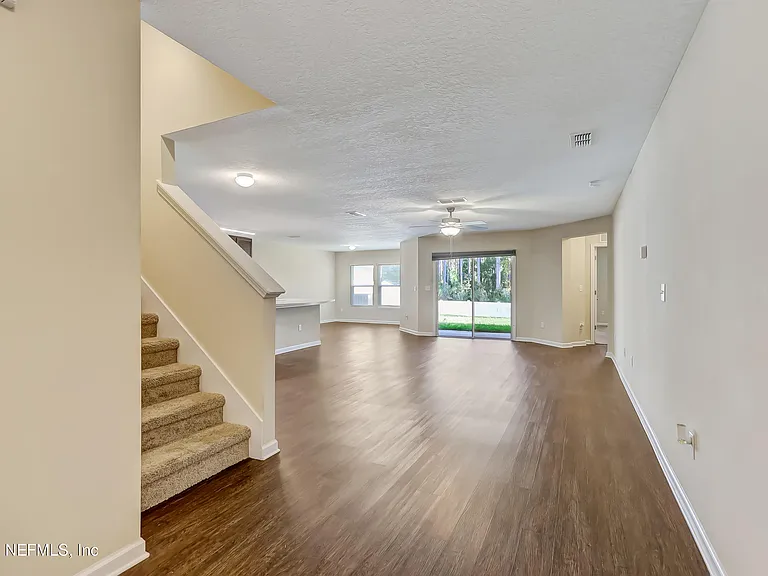 11168 Watkins Ct — Photo 6