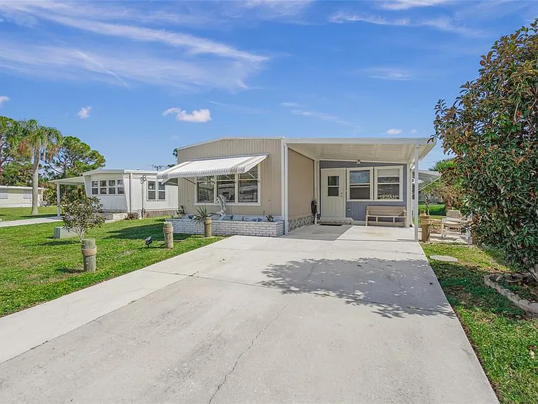 303 Marlette Dr — Photo 4