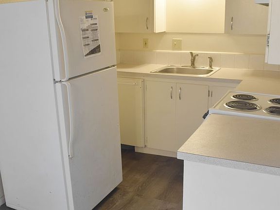 4th image of 1417-1443 NW Highland Dr #1443-HGH