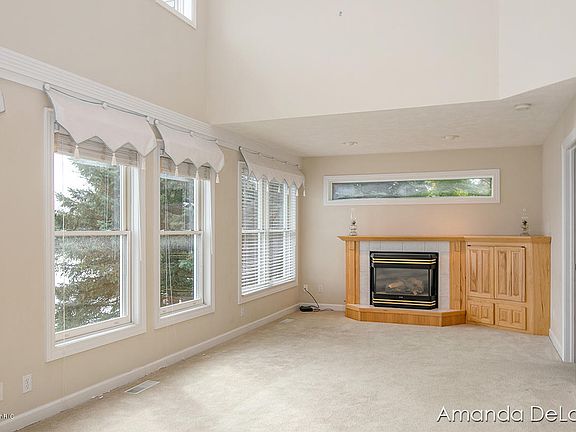 4th image of 11858 Paradise Ct
