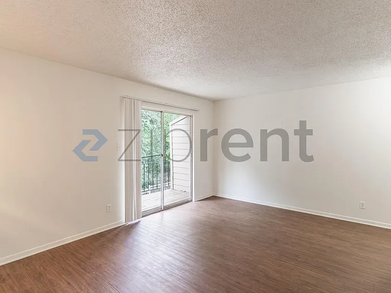 2906 Sweeney Ln #C — Photo 3
