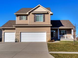 556 SW 40th St, Ankeny, IA 50023