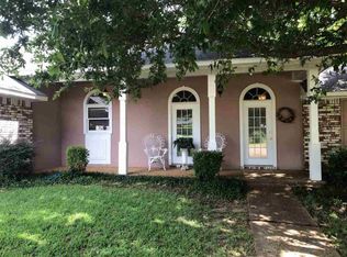 202 Crestwood Cv, Ridgeland, MS 39157