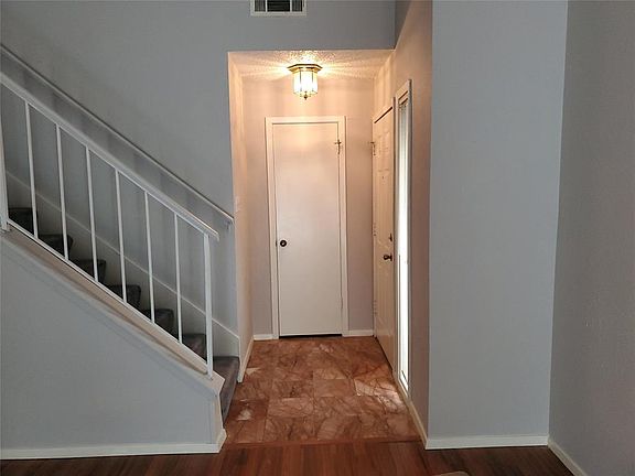 4th image of 2864 Capella Cir