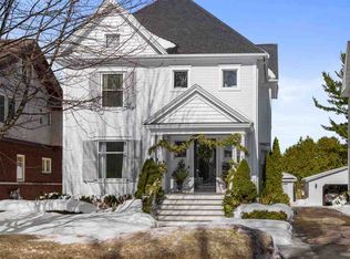 911 E Mitchell St, Petoskey, MI 49770