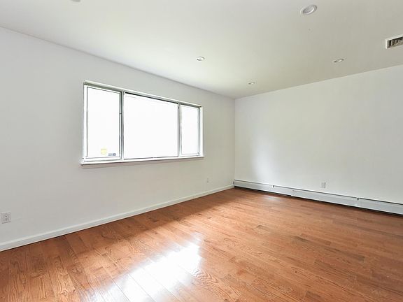 4th image of 55 Woods Ave