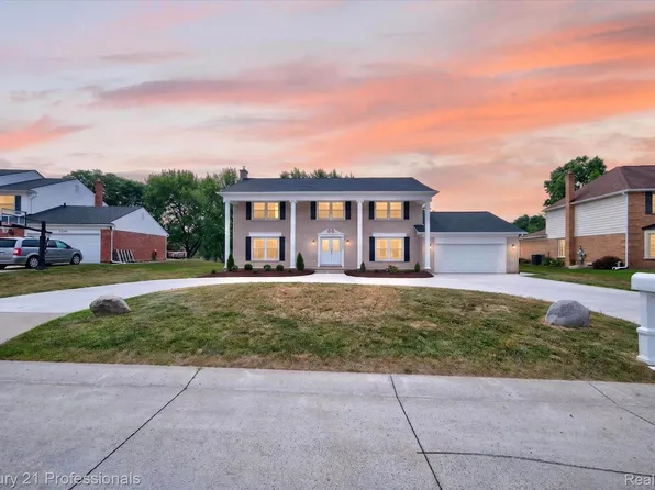 36045 Congress Ct, Farmington Hills, MI 48335