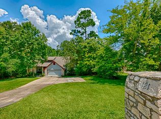 121 Lake Oaks Blvd, Coldspring, TX 77331