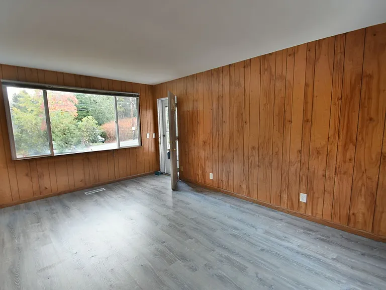 5522 NE 193rd St — Photo 3