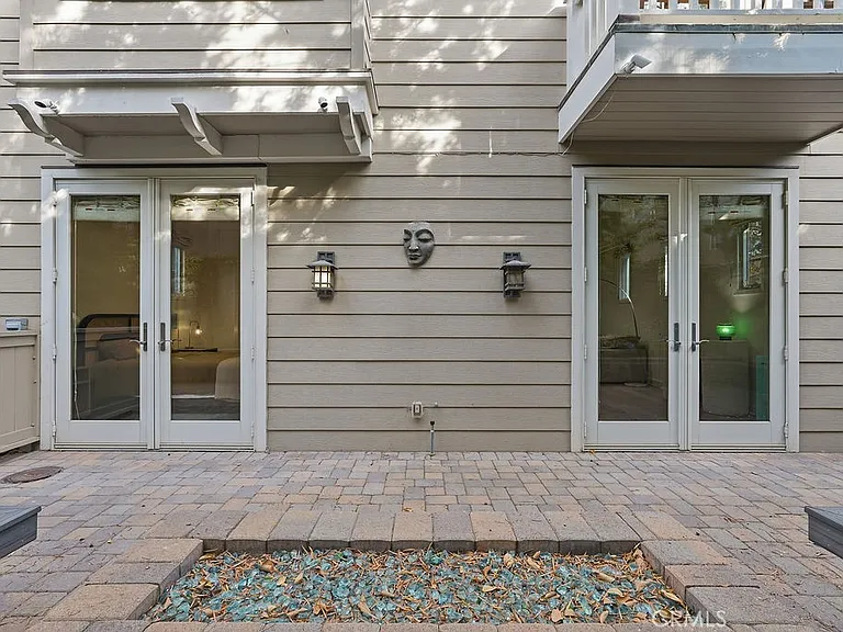 133 Hollister Ave — Photo 45