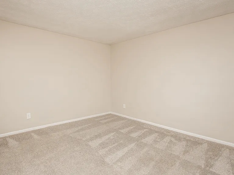 Oasis Club Apartments — Photo 27