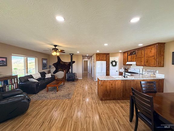 5th image of 2115 Kilborn Ln