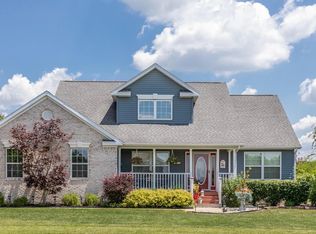 4071 Clements Ln, Eaton Rapids, MI 48827