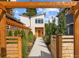 7312 18th Ave NW, Seattle, WA 98117