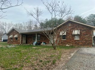 115 Dark Hollow Sub, Irvine, KY 40336