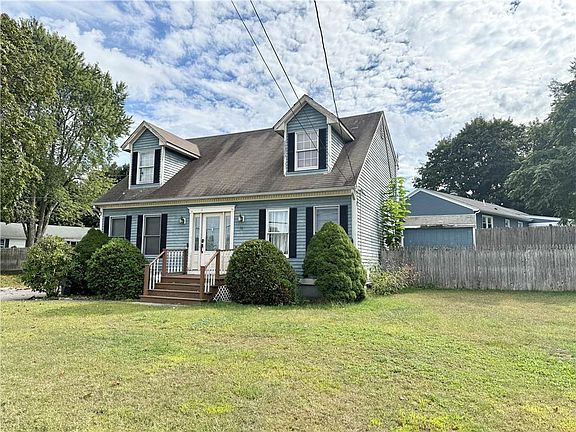 3rd image of 13 Willow Rd