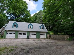 10 Old Town Rd, Newtown, CT 06470