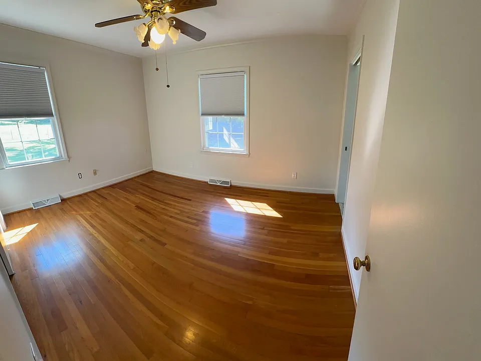 2133 Lincoln Rd