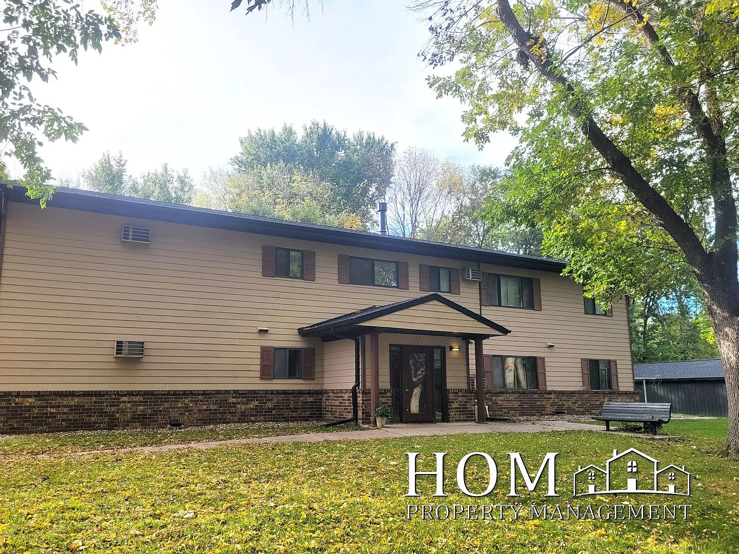 321 W Bert St. — Photo 1