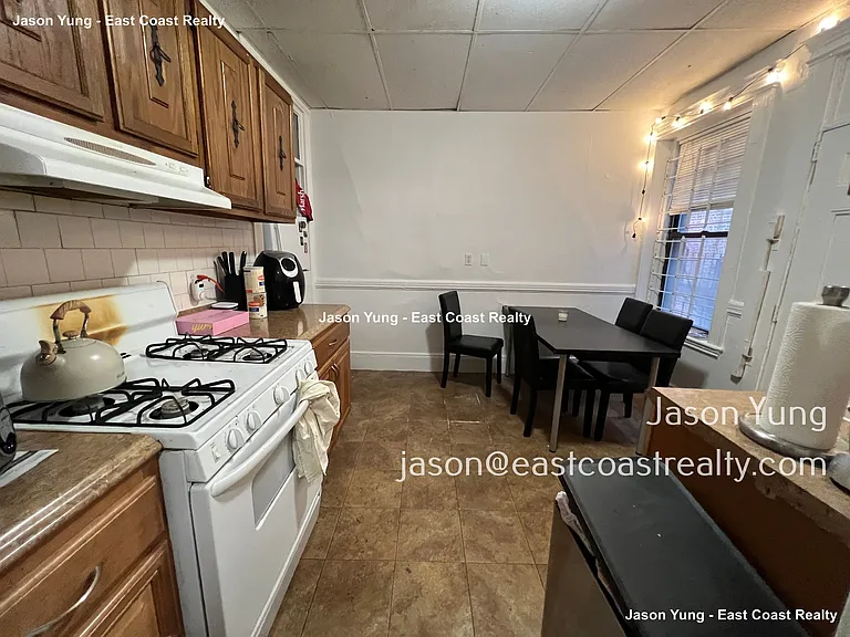 238 Hemenway St #10 — Photo 16