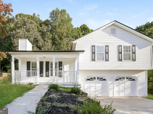 3902 Deaton Rd, Flowery Branch, GA 30542