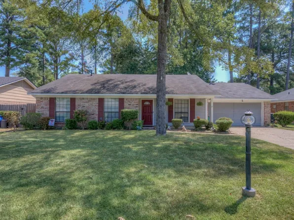 256 Hanging Moss Trl, Shreveport, LA 71106