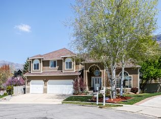 8849 S Oak Hollow Cir, Cottonwood Heights, UT 84093