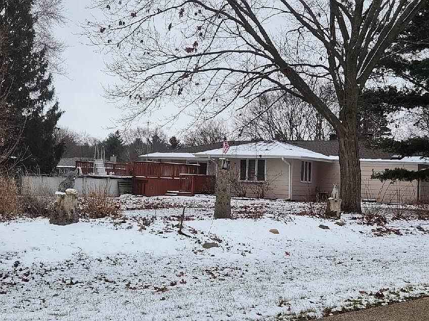 2nd image of 3870 Capron Dr