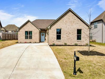 121 Oakwell St, Calera, AL, 35040
