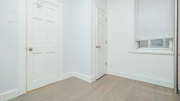 Rented by Nooklyn NYC LLC | media 22