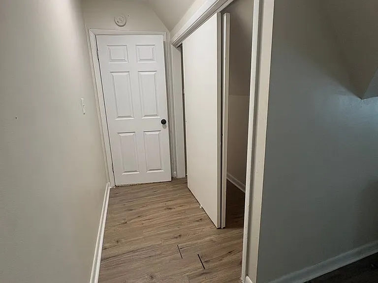 207 Main St — Photo 5