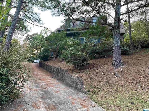 1905 Seattle Slew Dr, Helena, AL 35080