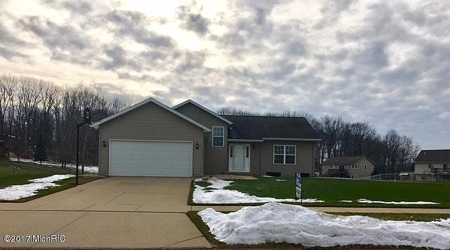 1st image of 424 Greenview Dr