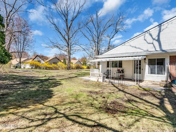 152C Rosewood, Whiting, NJ 08759