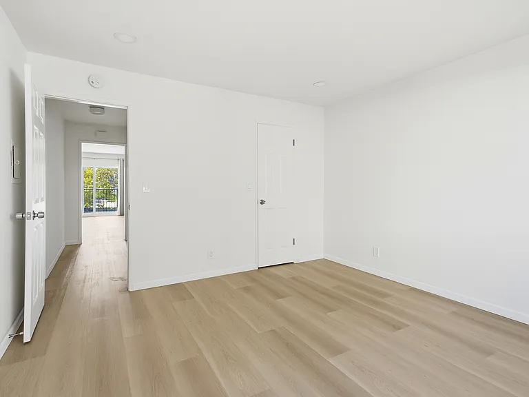 3873 College Ave #5 — Photo 15