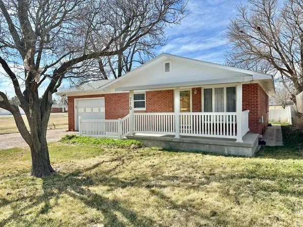 710 N Country Club Dr, Colby, KS 67701