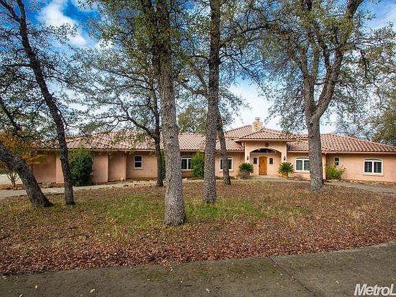 2nd image of 8799 Riverwood Dr
