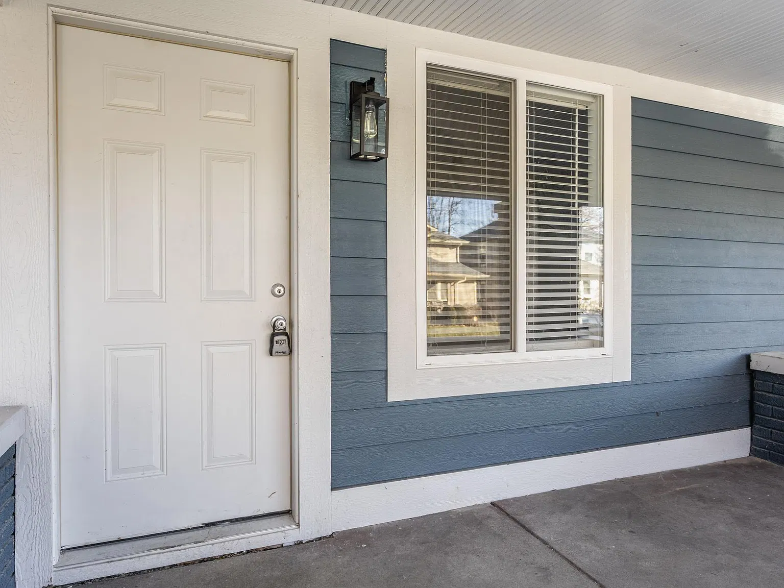 2 bed, 1905 sqft, $2,350 — Photo 3