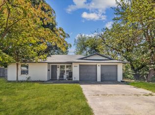 3244 Moon Dr, Mesquite, TX 75150