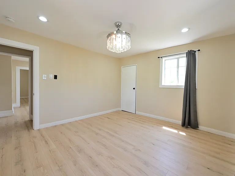 328 E Olive Ave — Photo 20