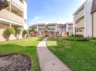 8517 Hearth Dr APT 5, Houston, TX 77054