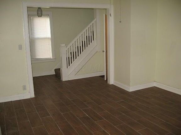 3rd image of 640 Bulen Ave