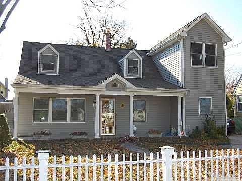 1st image of 570 Dryden St