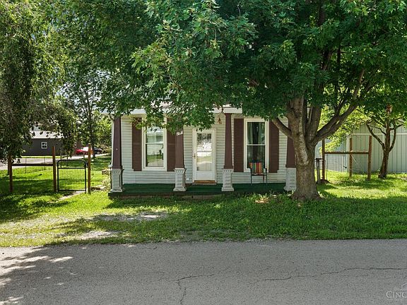 2nd image of 257 Sycamore St