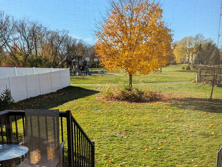 1501 Cannon Valley Dr — Photo 3