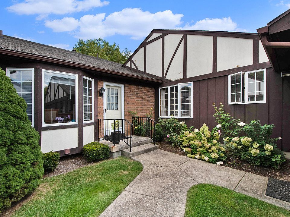 1st image of 2219 Radcliff Cir SE #88