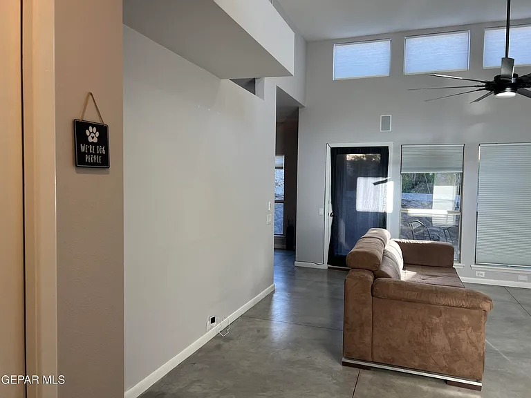 5656 Burning Tree Dr — Photo 15